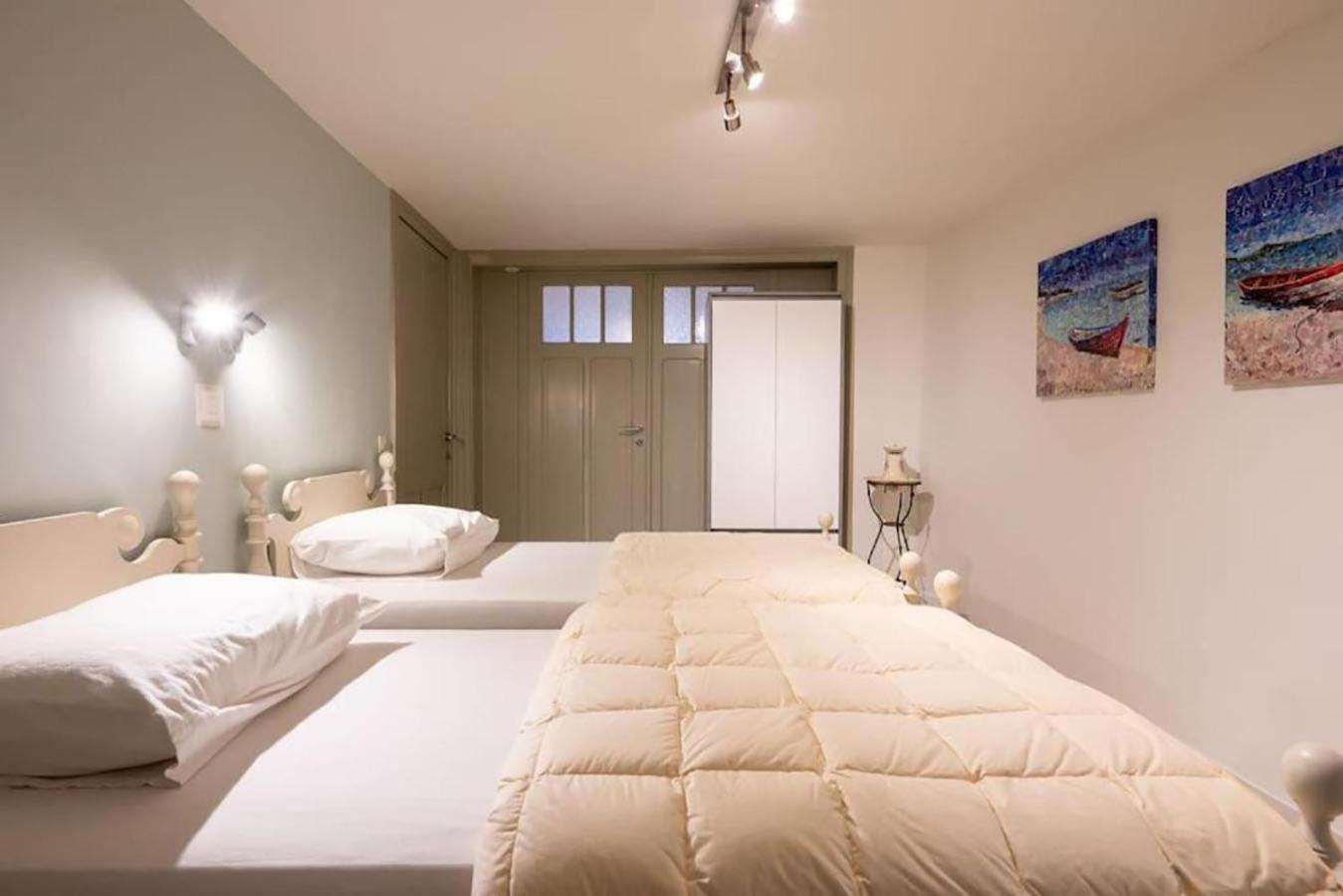 Spacious 7-bed House In * Ostende