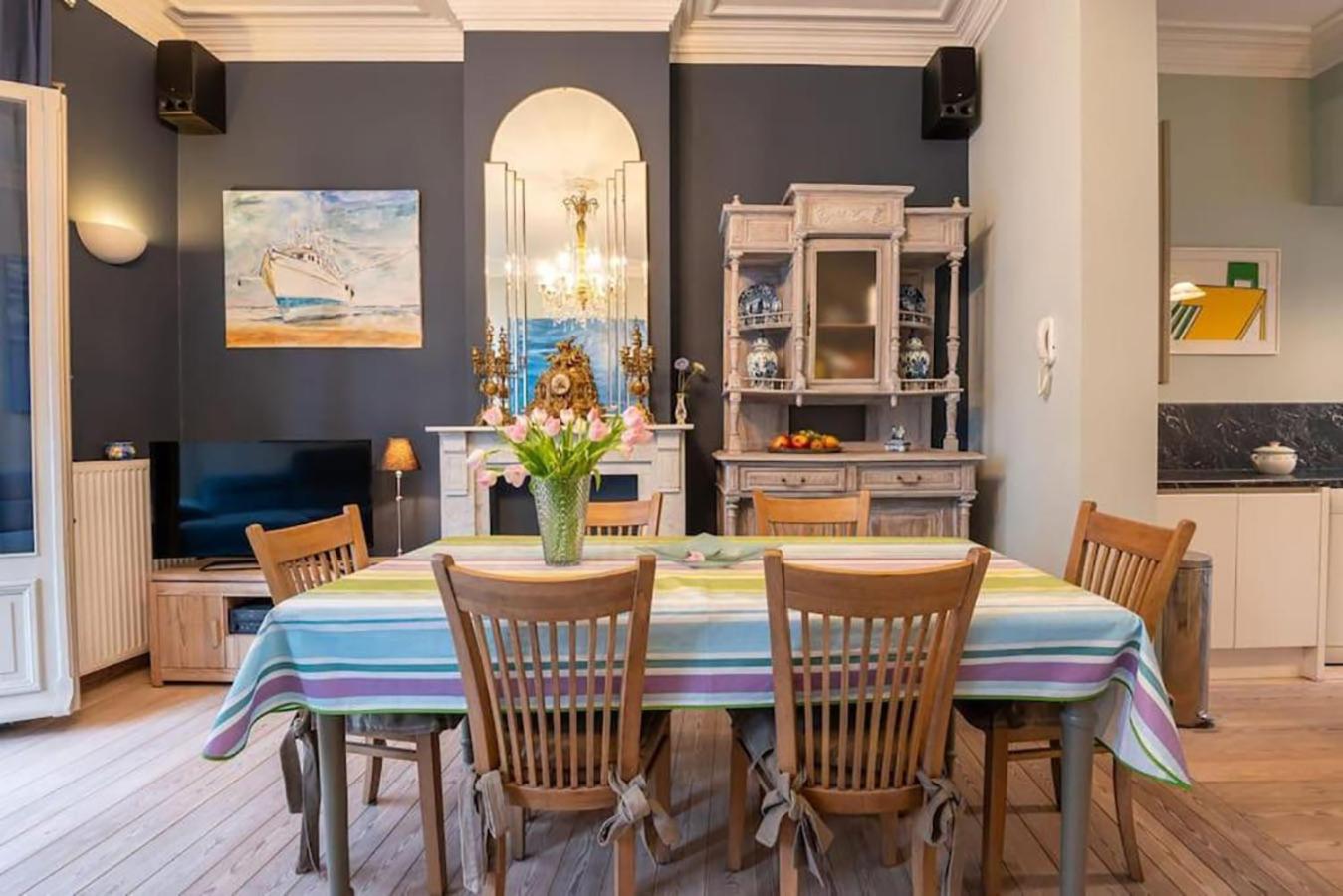 Spacious 7-bed House In * Ostende